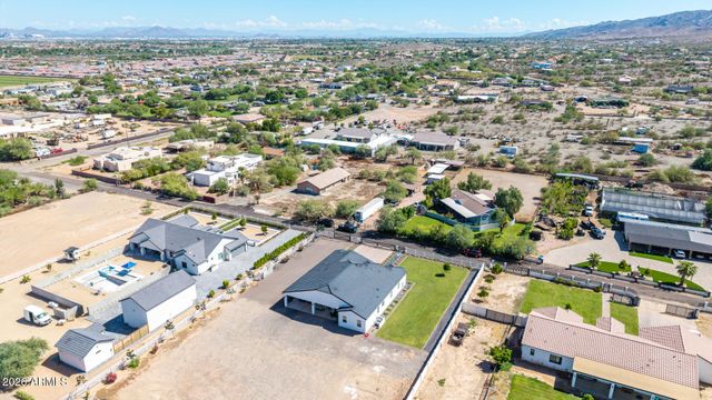 10114 S 32nd Drive, Laveen, AZ 85339
