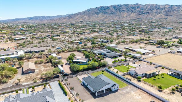 10114 S 32nd Drive, Laveen, AZ 85339