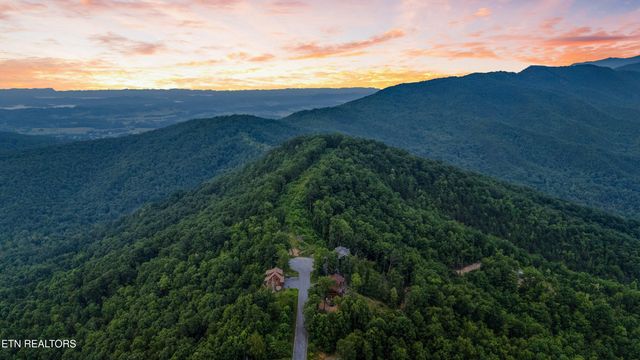 5 Shell Mountain Rd, Sevierville, TN 37876