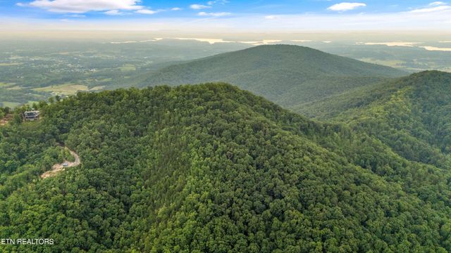 5 Shell Mountain Rd, Sevierville, TN 37876