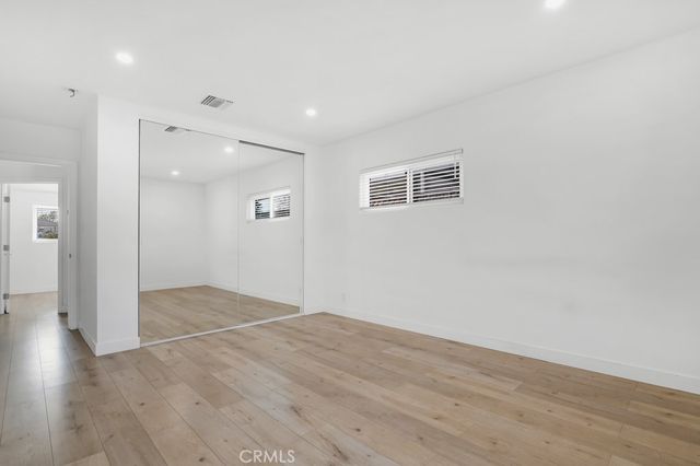 7100 Varna Avenue, North Hollywood, CA 91605