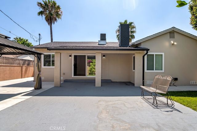 7100 Varna Avenue, North Hollywood, CA 91605