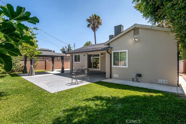 7100 Varna Avenue, North Hollywood, CA 91605