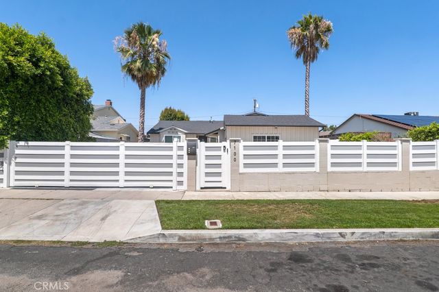 7100 Varna Avenue, North Hollywood, CA 91605