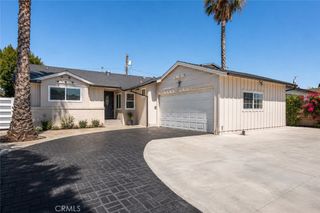 7100 Varna Avenue, North Hollywood, CA 91605