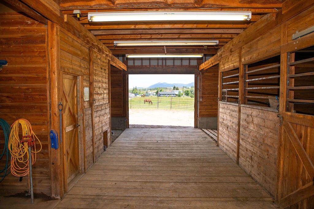 491 Roundhouse RD, Lewistown, MT 59457 photo 40