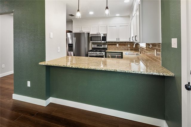 2900 Normand Drive, College Station, TX 77845