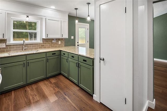 2900 Normand Drive, College Station, TX 77845
