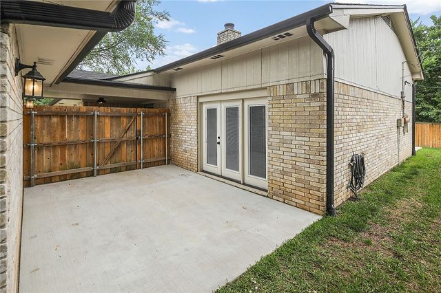 2900 Normand Drive, College Station, TX 77845