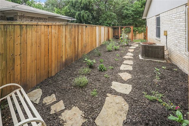 2900 Normand Drive, College Station, TX 77845