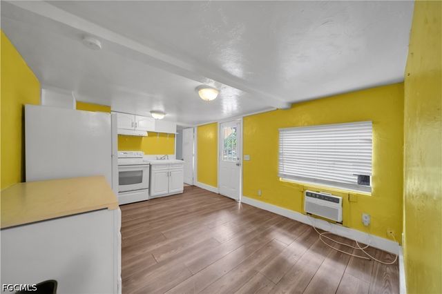 8239 Sevigny DR, North Fort Myers, FL 33917