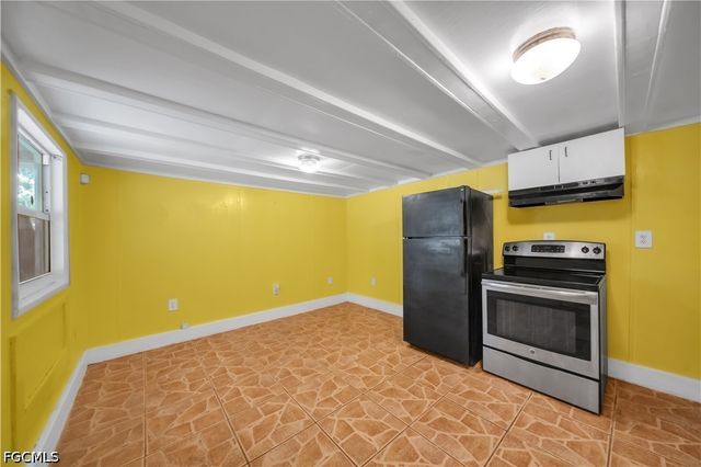 8239 Sevigny DR, North Fort Myers, FL 33917