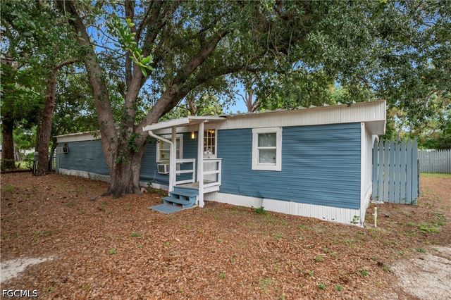 8239 Sevigny DR, North Fort Myers, FL 33917