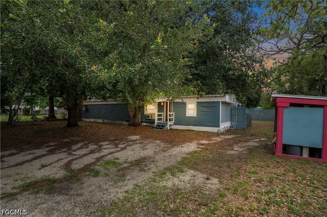 8239 Sevigny DR, North Fort Myers, FL 33917