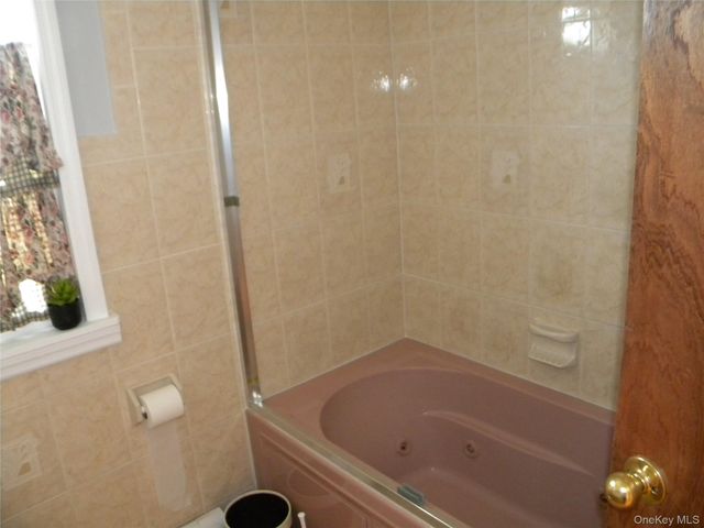 24126 86th Road, Bellerose, NY 11426