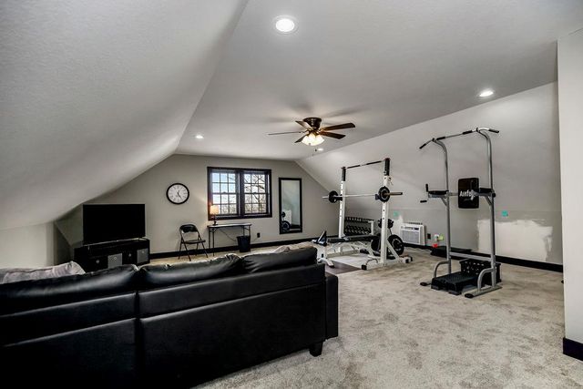 2909 S 74th Street, Kansas City, KS 66106