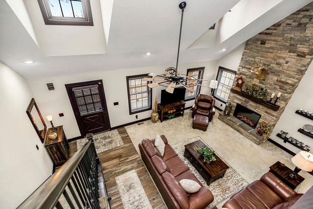 2909 S 74th Street, Kansas City, KS 66106
