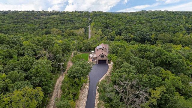 2909 S 74th Street, Kansas City, KS 66106