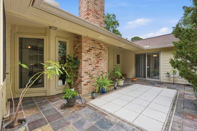 13710 Foxmoor Lane, Houston, TX 77069