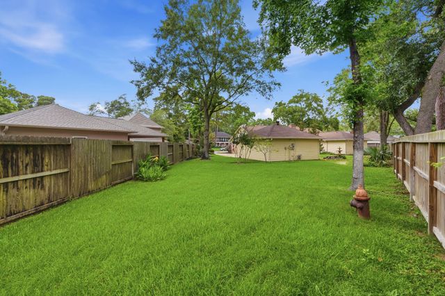 13710 Foxmoor Lane, Houston, TX 77069