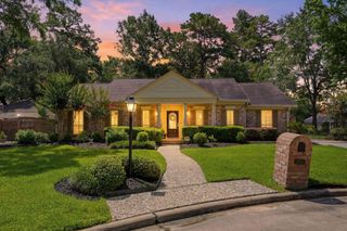 13710 Foxmoor Lane, Houston, TX 77069