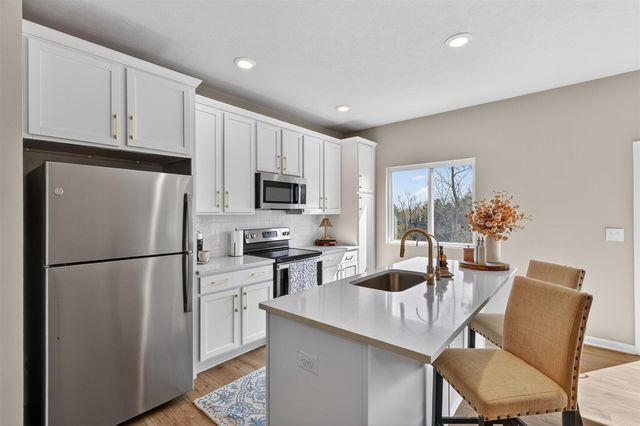 4628 Glen Haven Drive, Grand Rapids, MI 49512