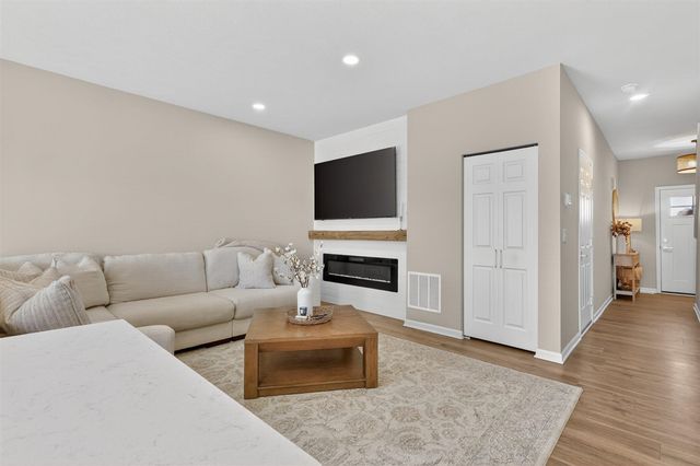 4628 Glen Haven Drive, Grand Rapids, MI 49512