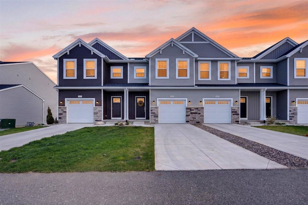 4628 Glen Haven Drive, Grand Rapids, MI 49512