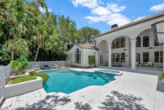 500 Marbrisa Drive, Vero Beach, FL 32963