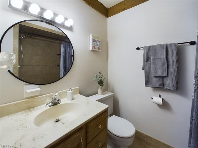 1320 Pierside CT, Virginia Beach, VA 23453