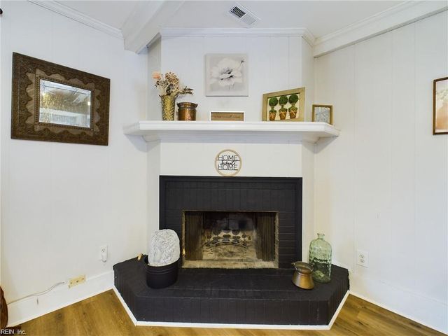 1320 Pierside CT, Virginia Beach, VA 23453