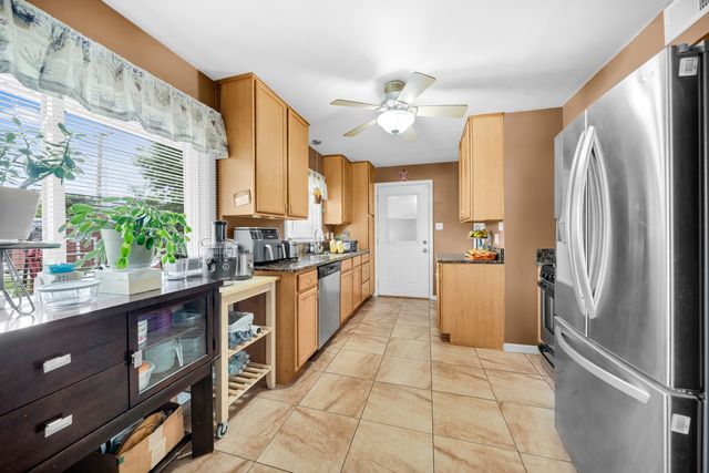 18148 State Line Avenue, Lansing, IL 60438