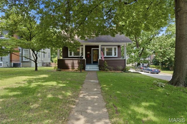 125 S Elm Avenue, St Louis, MO 63119