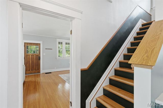 125 S Elm Avenue, St Louis, MO 63119