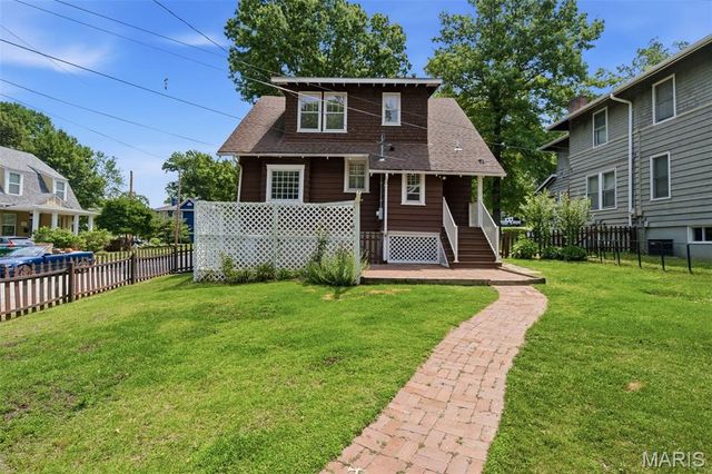 125 S Elm Avenue, St Louis, MO 63119