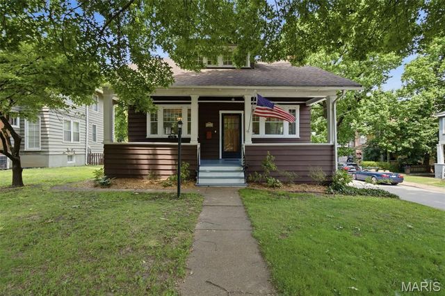 125 S Elm Avenue, St Louis, MO 63119