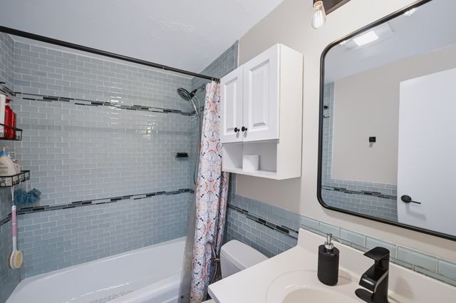 215 Winter St 3P, Weymouth, MA 02188