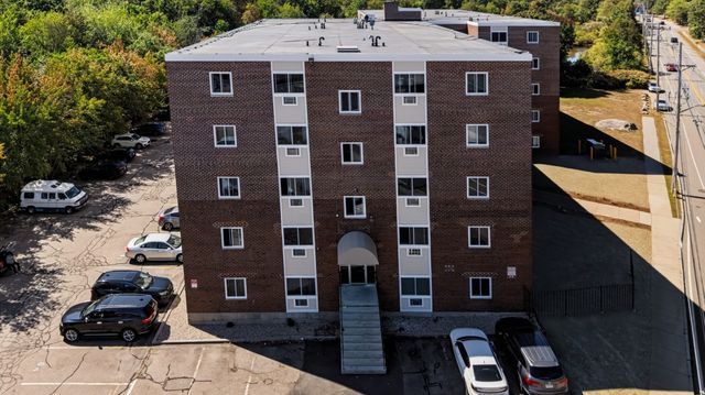 215 Winter St 3P, Weymouth, MA 02188