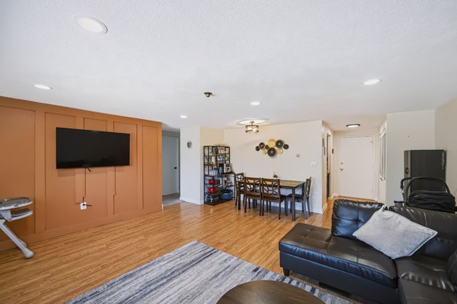 215 Winter St 3P, Weymouth, MA 02188