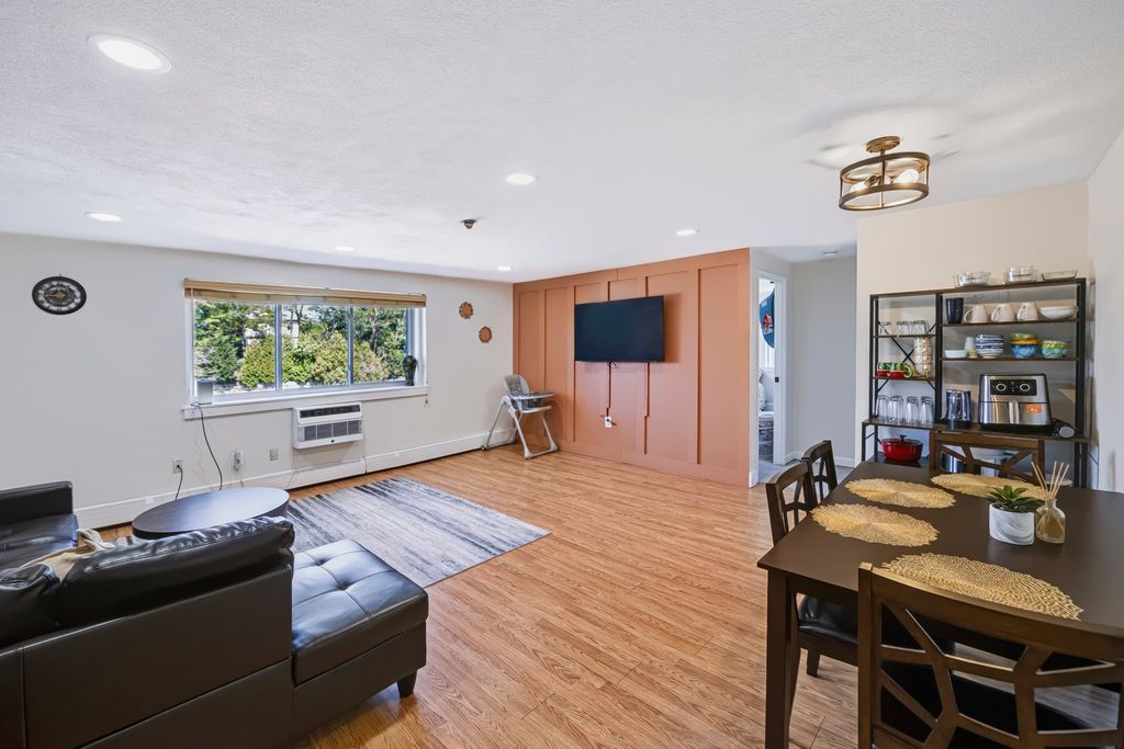 215 Winter St 3P, Weymouth, MA 02188