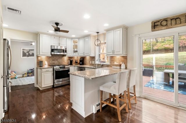 55 Woodland Rd, Franklin Boro, NJ 07416