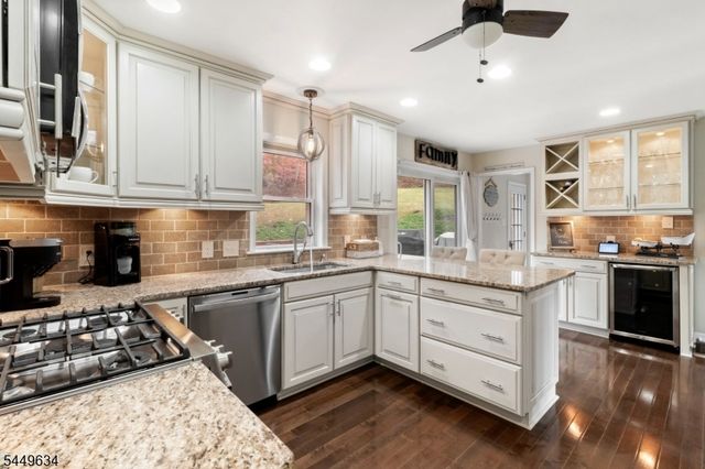 55 Woodland Rd, Franklin Boro, NJ 07416