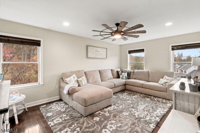55 Woodland Rd, Franklin Boro, NJ 07416