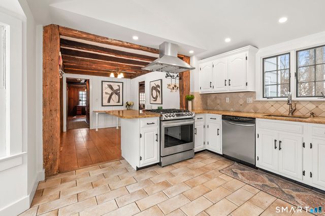 6 Downe Lane, Wilton, CT 06897