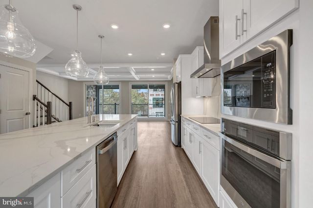 43769 METRO TER, Ashburn, VA 20147