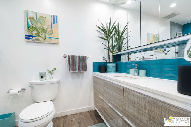 1861 S Palm Canyon Drive, Palm Springs, CA 92264