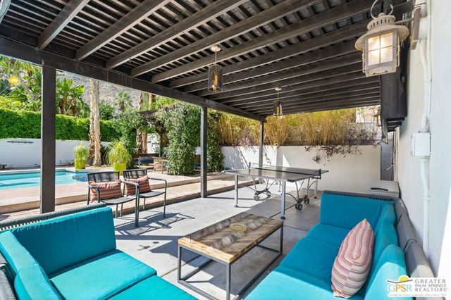 1861 S Palm Canyon Drive, Palm Springs, CA 92264