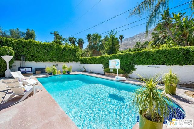 1861 S Palm Canyon Drive, Palm Springs, CA 92264