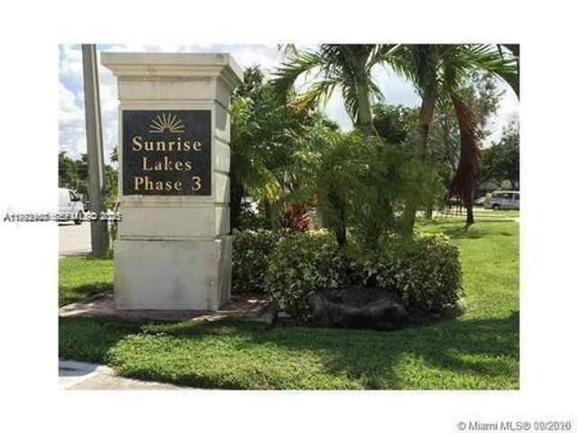 9580 Sunrise Lakes Boulevard 205, Sunrise, FL 33322