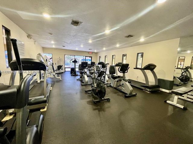 9580 Sunrise Lakes Boulevard 205, Sunrise, FL 33322